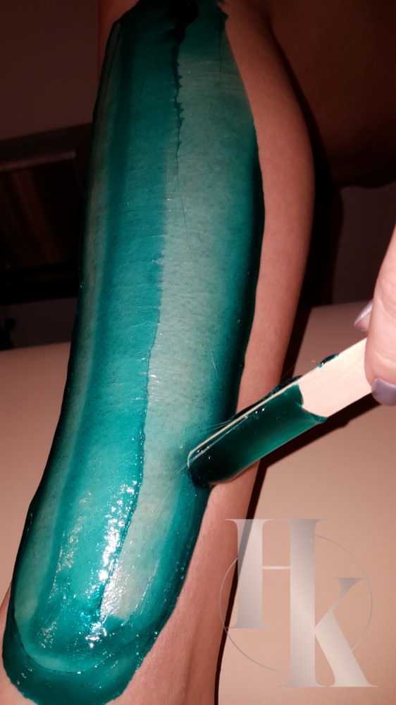 Leg Waxing Applying Wax Step 1.4